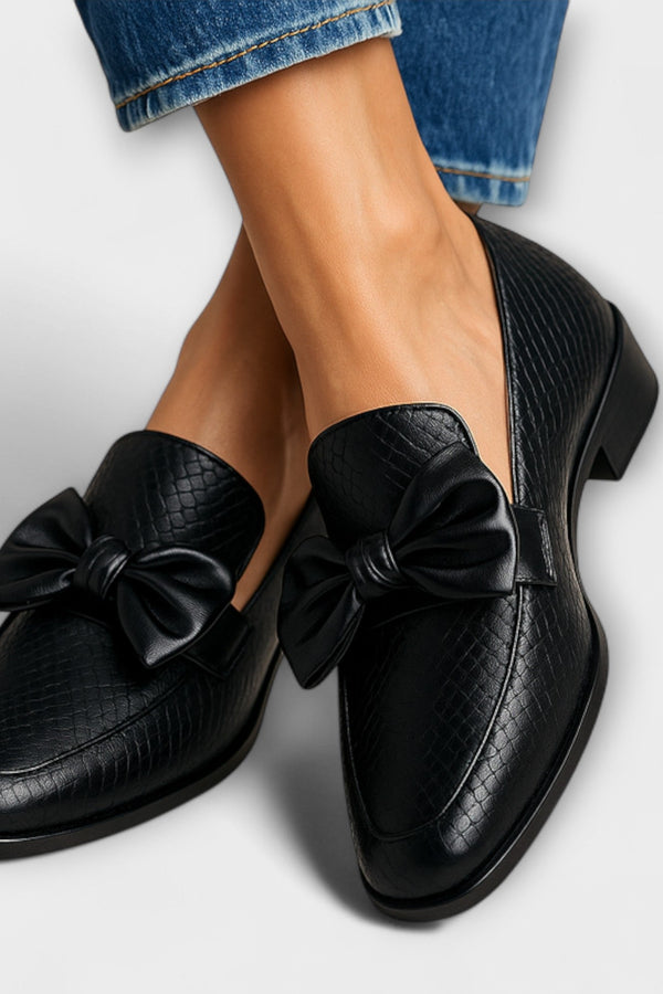 Claudia - Loafer with Bow Detail