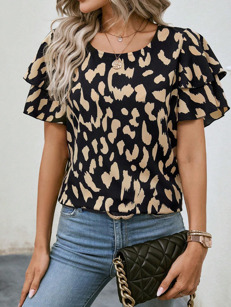 Casual Blouse with Round Neckline
