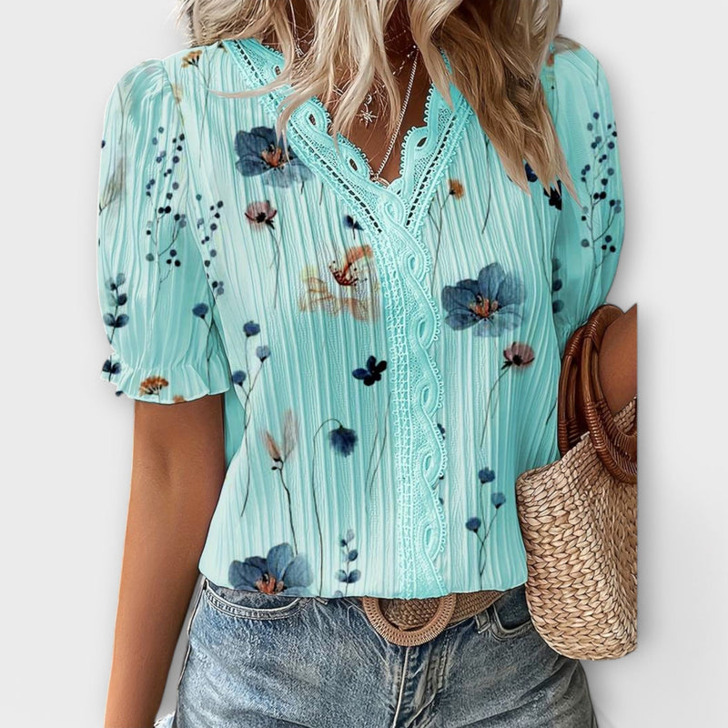 Fashionable Blouse with Pointed Neckline