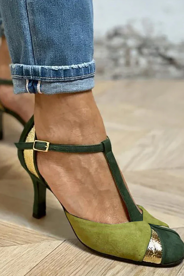 Alona - Décolleté Patchwork with T-Strap and Closed Toe
