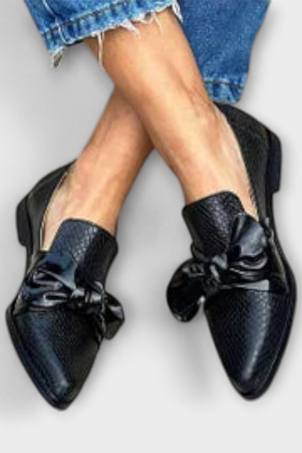 Zinnia – Black Loafers with Snake Skin Pattern and Bow Detail